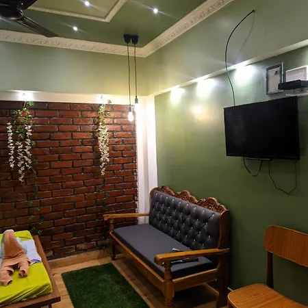 Luxury Stay At Pravuprasad Homestay Near Bhubaneswar Airport And Railway Station Exterior photo