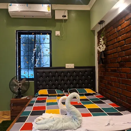 Luxury Stay At Pravuprasad Homestay Near Bhubaneswar Airport And Railway Station Exterior photo