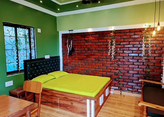 Luxury Stay At Pravuprasad Homestay Near Bhubaneswar Airport And Railway Station