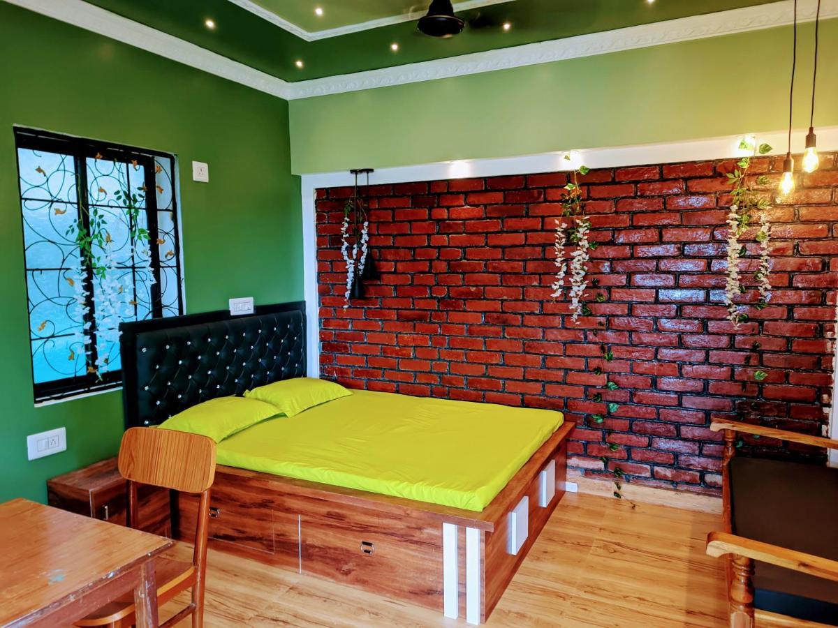 Luxury At Pravuprasad Near Airport And Railway Station