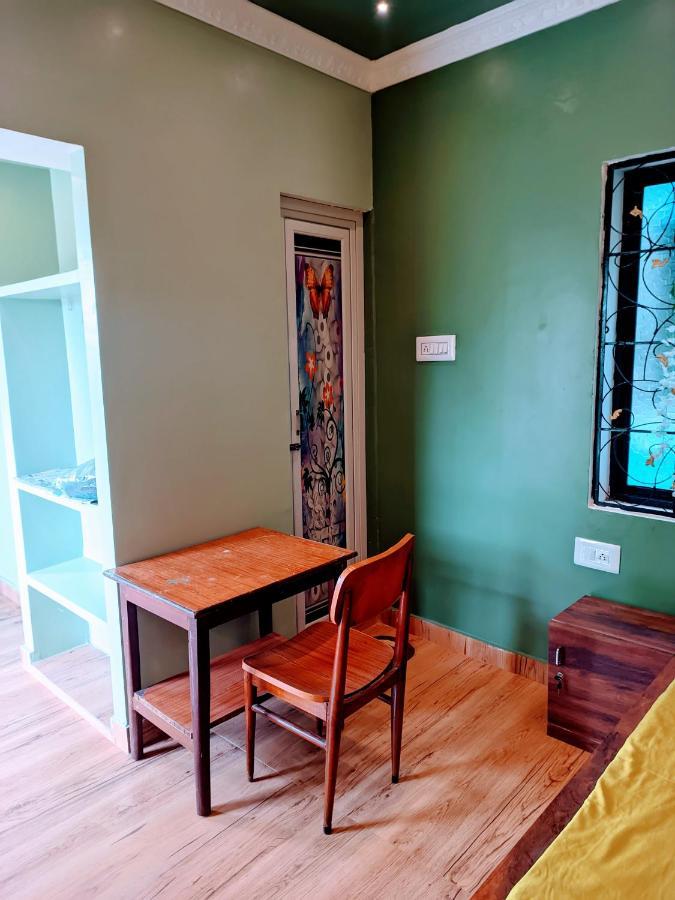 Luxury At Pravuprasad Near Airport And Railway Station *