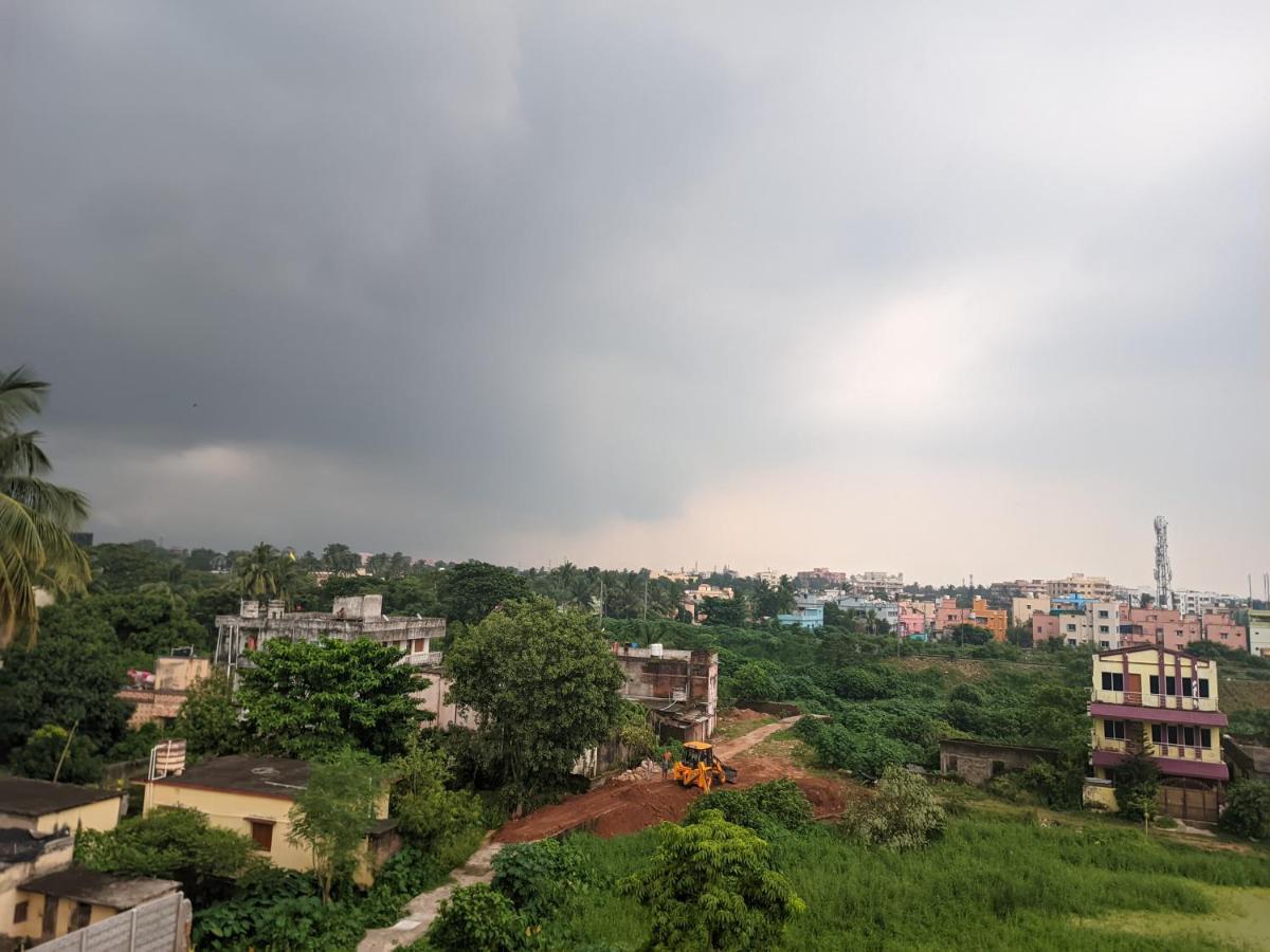 Luxury At Pravuprasad Near Airport And Railway Station